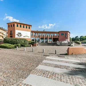 Hotel Golf, Figino Serenza